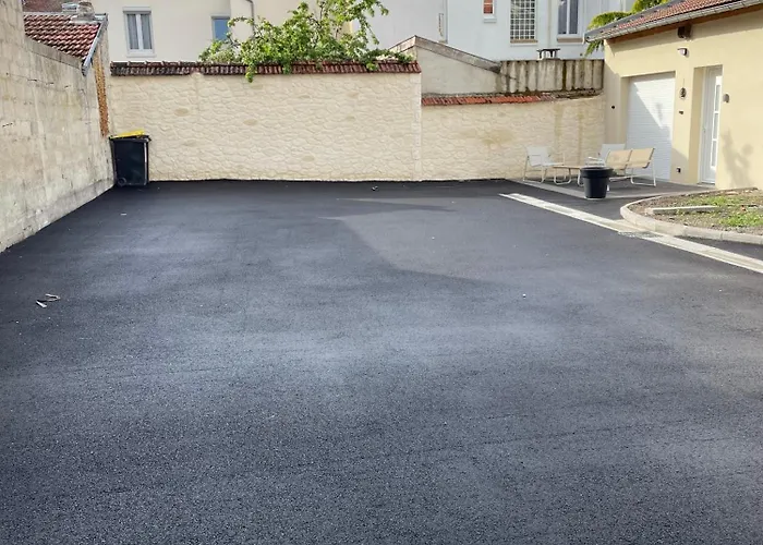 Hébergement de vacances Les De Saint Thierry *